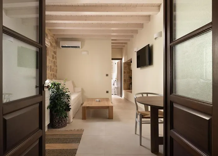 San Antonio Luxury Apartments, Medieval Town *